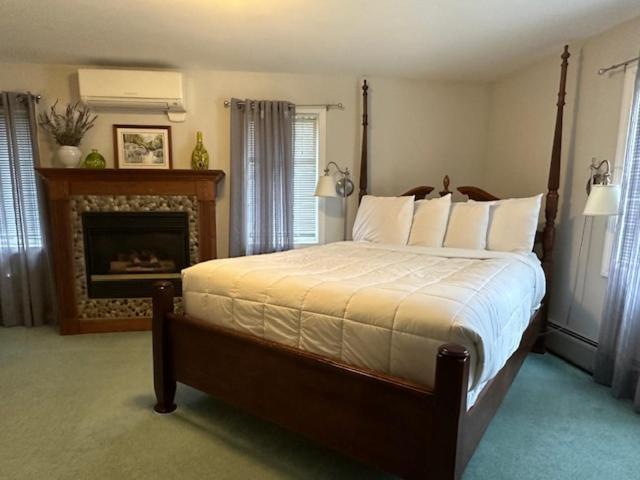 The Vermont Inn Mendon Dış mekan fotoğraf