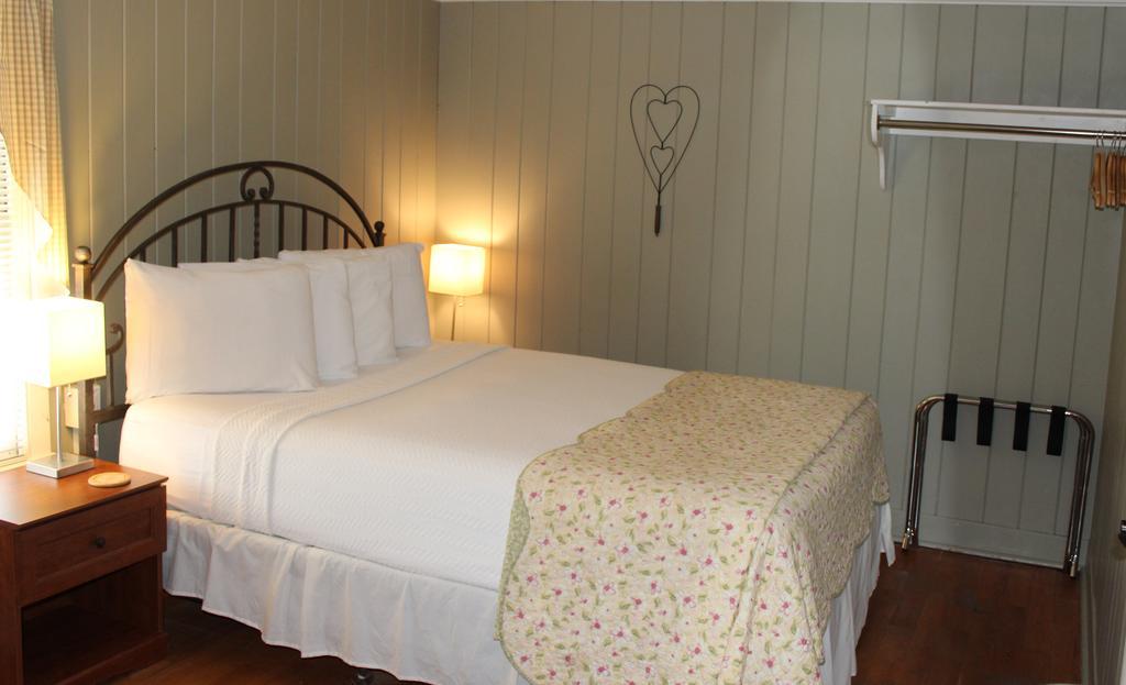 The Vermont Inn Mendon Dış mekan fotoğraf